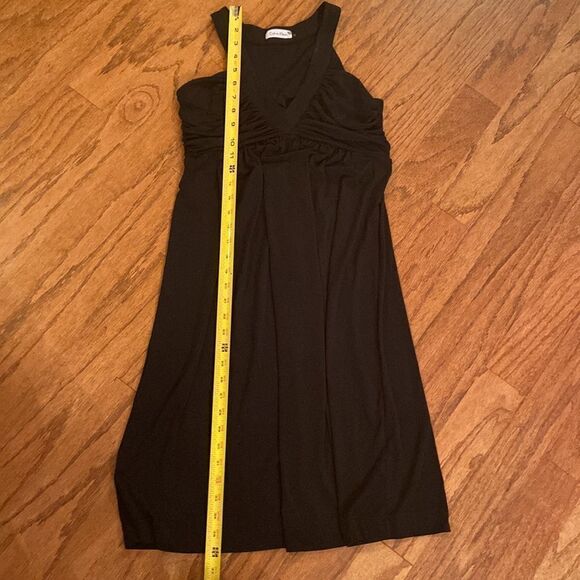 Calvin Klein black dress, not sure of size I believe it’s small see measurements - Picture 5 of 8